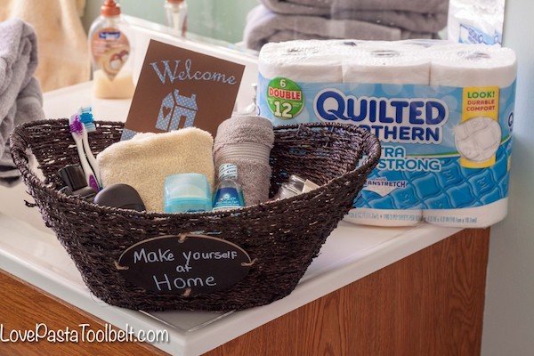 make-yourself-at-home-guest-bathroom-basket